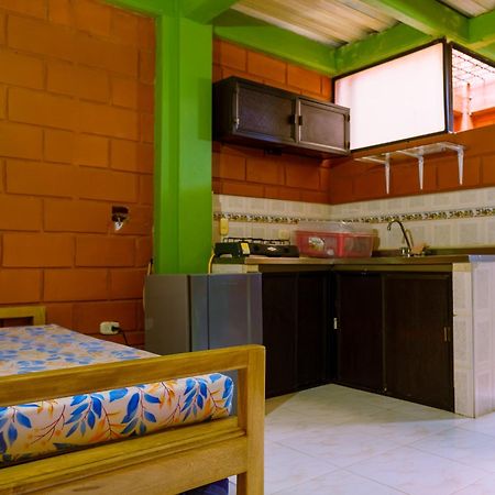 Mi Pueblo Natal Aptos Y Habitaciones Некокли Экстерьер фото
