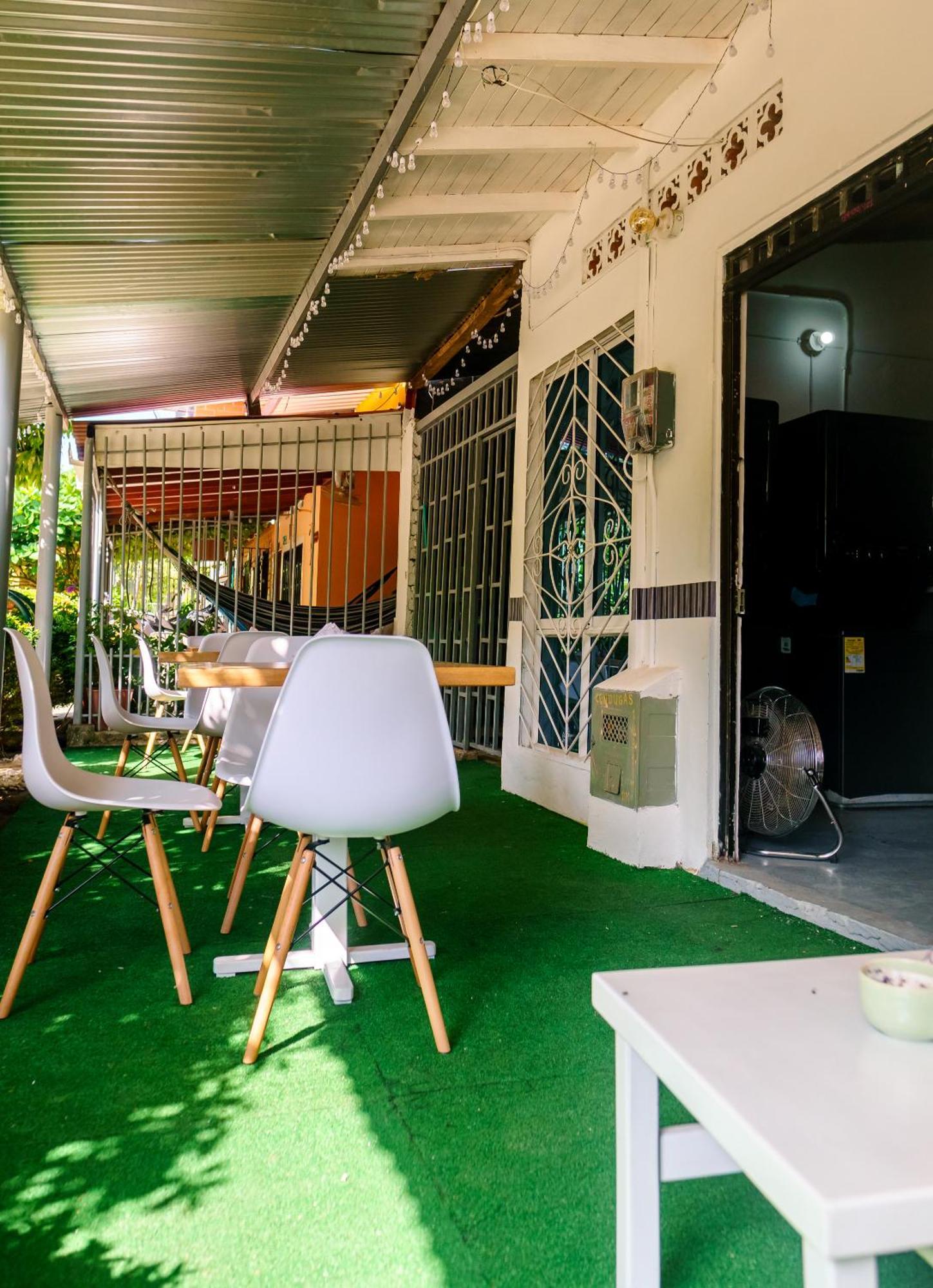 Mi Pueblo Natal Aptos Y Habitaciones Некокли Экстерьер фото