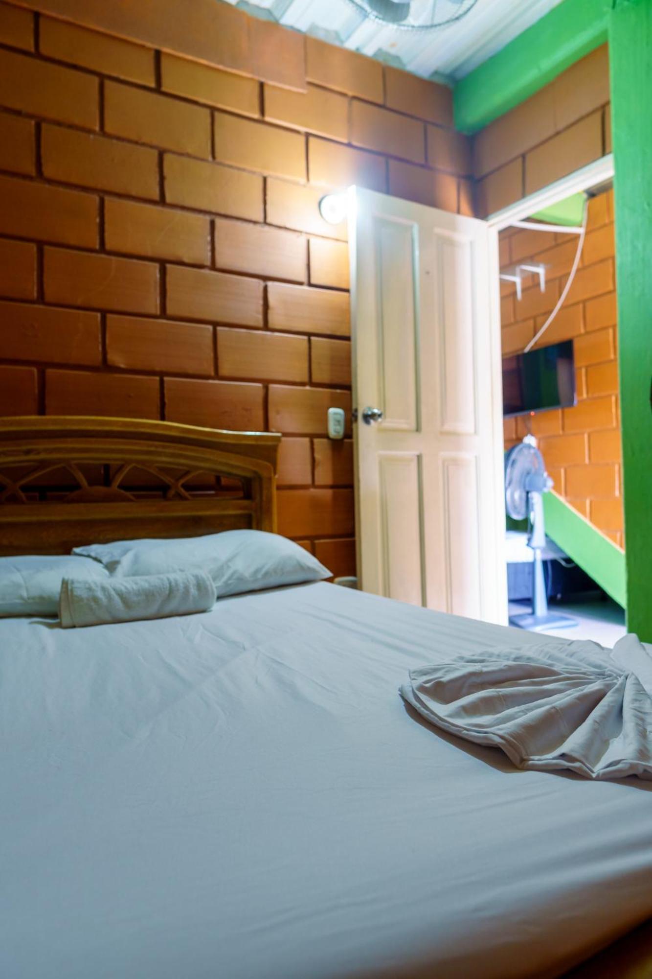Mi Pueblo Natal Aptos Y Habitaciones Некокли Экстерьер фото